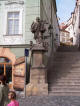 JN-Czechy-Praha-Hradčany: kamienny Jan N. przy zbiegu ulic Radnicke Schody i Ke Hradu (fot: K.O., 2007)