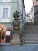 JN-Czechy-Praha: Nepomuk z Radnickich Schodów w wigilie swego święta (fot: V.M., 2010-05-15)