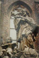 JN - Dolny Śląsk - Wrocław: figura J.J. Urbańskiego przed św. Maciejem (fot: DarekK, 1995)