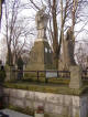 JN-Warszawa-Powązki: Jan na grobie Olesińskich, 1910-14 (fot: S.Ł., 2008-01-14)