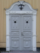 Szwecja-Norrtälje: ładne miasteczko - portal ratusza (2008-08-10)